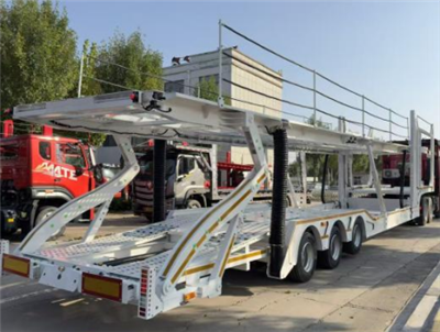 Полу{0}}ремаркета за превоз на пътнически автомобили