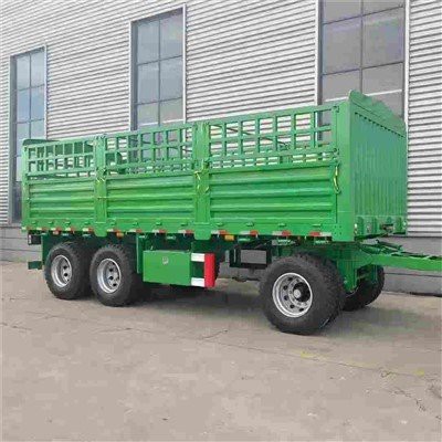 Леко{0}}товарни камиони